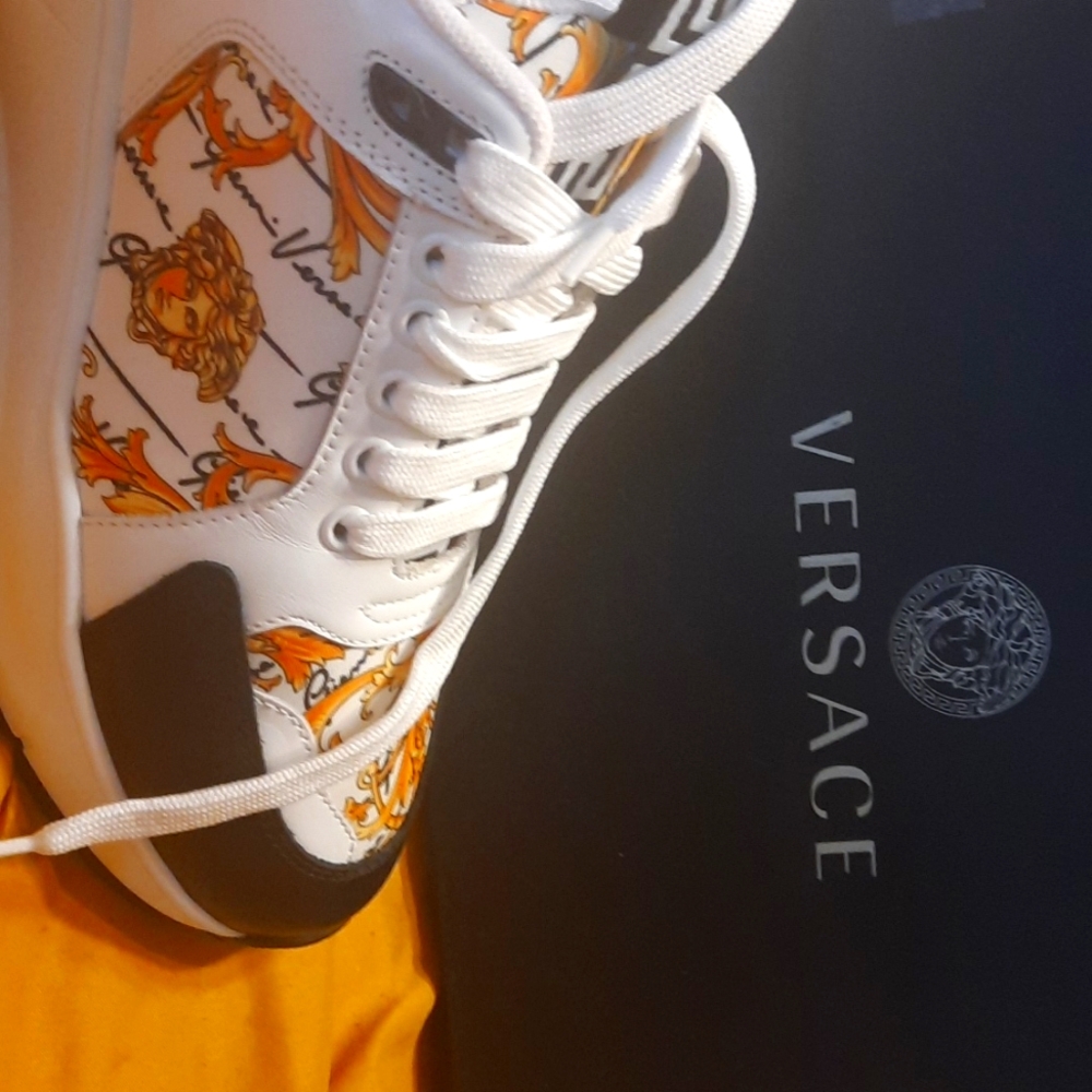 Versace sneakers new without tags.